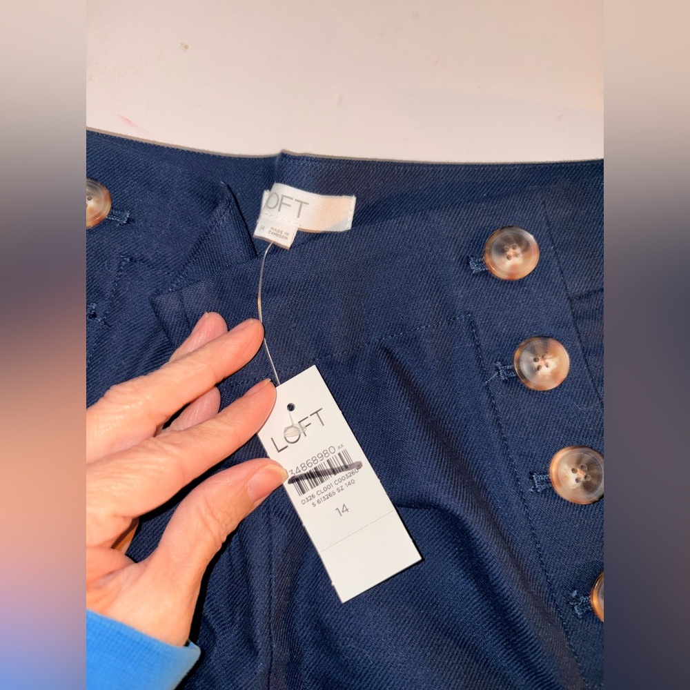 NWT Loft size 14 cotton/linen shorts - Picture 2 of 3
